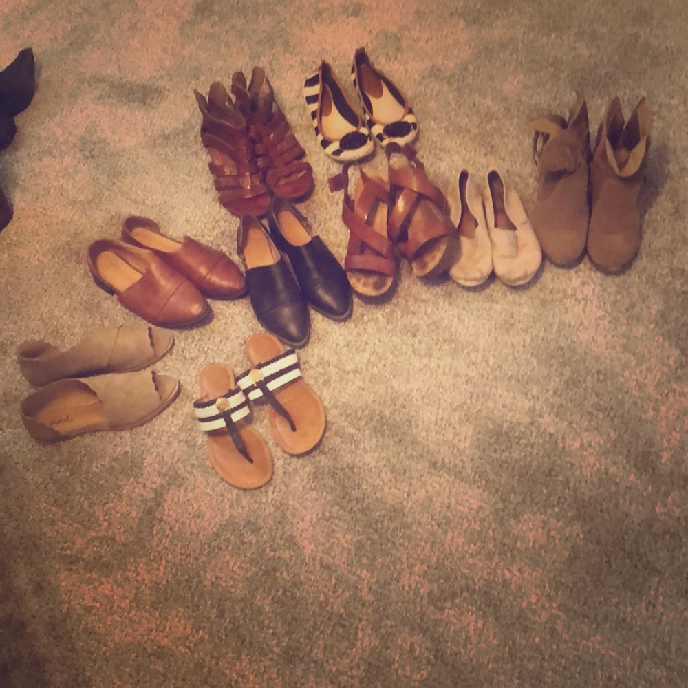 Shoe lot size 6.5 and 7. Various brands